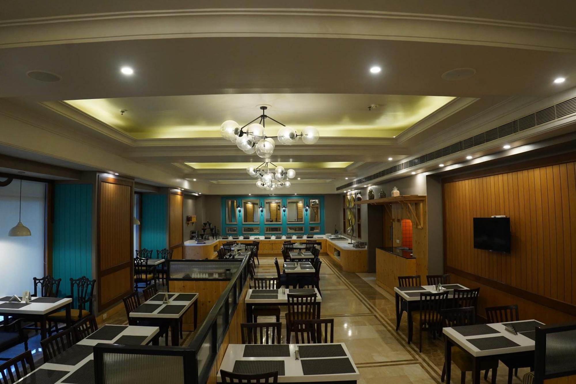 Отель Park Plaza Jodhpur Джодхпур Экстерьер фото